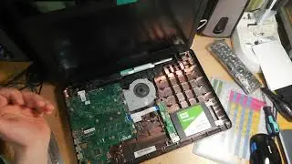 Разбор, обслуживание, снятие аккумулятора, замена динамиков у ноутбука Asus x540u. 