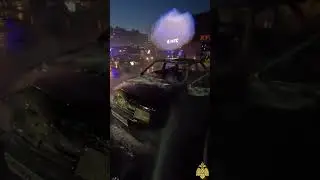Огнем охвачен легковой автомобиль, будни пожарных.
