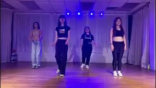 Girl style class / Bu De Bu Ai by Will Pan