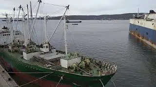 Плав-база ВЛАДИВОСТОК 2000 с высоты.