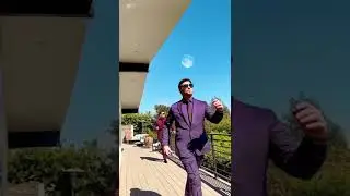 Bublé and the Amazing Technicolor Dream Suit!