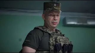 В России НАШЛИ РОДИТЕЛЕЙ СЫРСКОГО! Кремль атакует нового главкома ВСУ. Показали семью за Путина