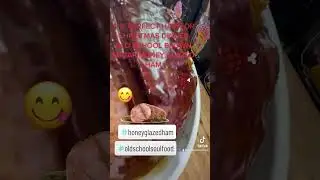 THE VERY BEST GLAZED HAM YOU EVER MADE AND TASTED/OLD SCHOOL BROWN SUGAR HONEY GLAZED HAM/#shorts