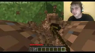 Minecraft Manhunt but it's terrible