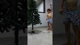 Parte 4 - Colando o pisca-pisca na árvore de Natal #arvoredenatal #piscapisca