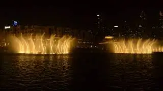 Танцующие фонтаны около Дубай Молла и Бурдж Халифа. Глазами туриста