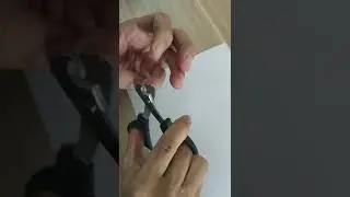 Когтерез-ножницы для кошек и собак и др. животных, длина 14 см., черно-зеленый