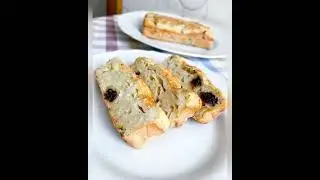 Кекс без сахара с бананом и черносливом