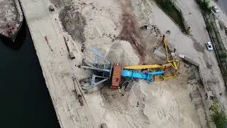В Днепре возле Кайдакского моста упал кран