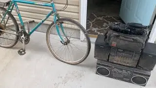 Trash or Treasure? 80’s and 90’s Garbage Rescue 😂