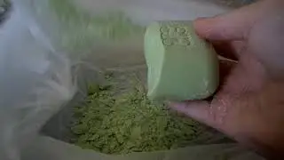 ASMR/асмр/ резка мыло , режу мыло , шёпот , СУХОЕ МЫЛО!!!