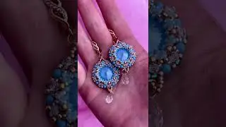 Серьги из бисера, кристалов и жемчуга #бисероплетение #серьгиизбисера #сваровски #businka_jwl