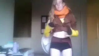 Yang Xiao Long (RWBY) Cosplay + Easy Way To Make Ember Celica!