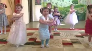 Танец "Куклы неваляшки"