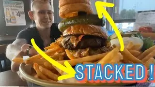 ROADHOUSE HOSS BURGER ~ STACKED BURGER CHALLENGE ~ LIVIN LARGE AUDIO DISFUNCTION