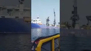 #heavy crane on ship #ships #TRANSPORT
