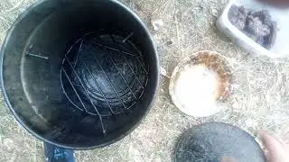 Коптильня из ведра. Получилось круто.
