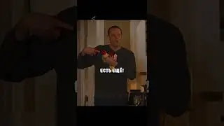 Американец впервые увидел матрёшку 🙂 