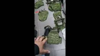 Кевларовая защита паха, шеи и плеч.