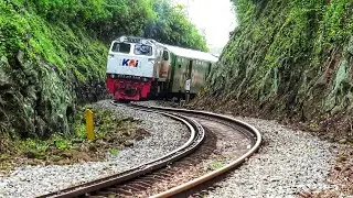 JALUR KERETA MIRIP ROLLER COASTER ! Kereta Menikung Tajam Naik Turun Bukit Nyebrang Jembatan.