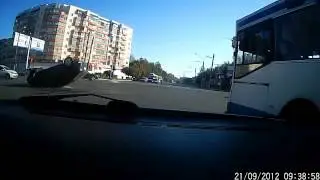 Форд зацепился за провода