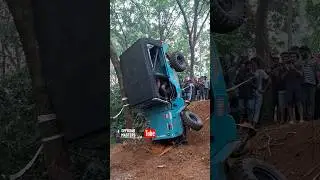 ഇണങ്ങിയ വാഴ അല്ല! റബർ ആണെന്ന് മാത്രം!🤪