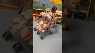 Kira playing in the playroom at the hospital.🥰☺️