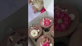 Трайфлы ❤️ Процесс декорирования! Самый любимый момент #кондитер #декорторта #трайфл