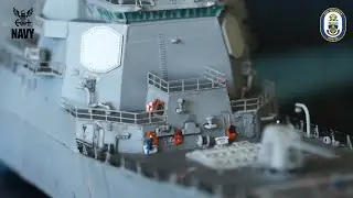 Arleigh Burke-Class USS Momsen (DDG-92) 1:350