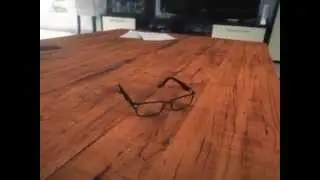 Holzbrille