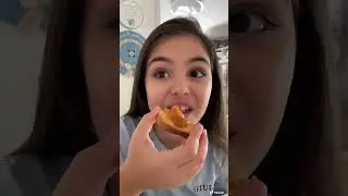 Mom makes jam, but Giulia doesn't believe it! 