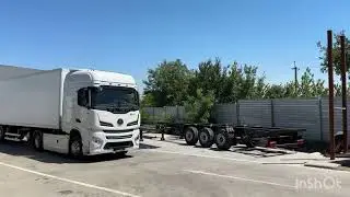 Просто отгрузка 100 кубовых рефрижераторных полуприцепов с ХОУ Thermo King SLXi400