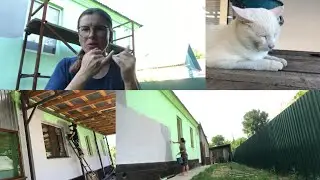 Жена Покраска фасада, стен дома снаружи своими руками. Глухих новости. Deaf news.