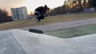 Switch Double Heelflip Body Varial