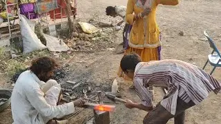 Knives Making | Hard Working women making knife on road side in India | Hand Made Knife