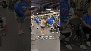 When you’re mid set but shes home alone 👀🏎️ #bodybuilding #fit #gym #lift #diet #fitness #muscle