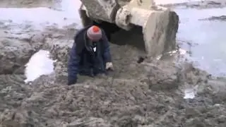 Palçığa batdı. Palçıq oğlan. Road Azerbaydzhina. Приколы.