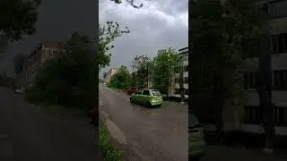 Снова дождь.
