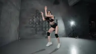 Twerk by Veronika Trufanova