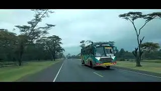 Kenyans Road are Beautiful 😍 this is Nakuru Nairobi highway 🛣 very strong