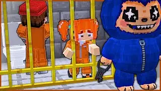 WE ARE ESCAPE FROM LABUBU PRISON! - MINEGREEN Minecraft