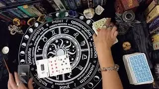 Цыганский расклад на картах. Вы и он.