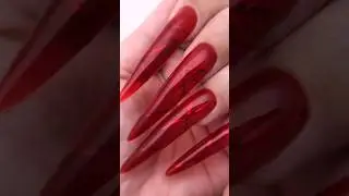 САМЫЕ ДЛИННЫЕ НОГТИ😱 