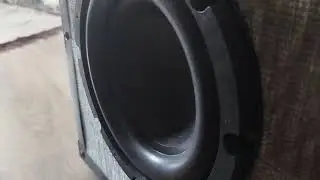 сравнение звука большого сабвуфера и маленького сабвуфера