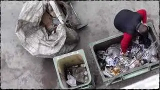 silent recycling man [post card]