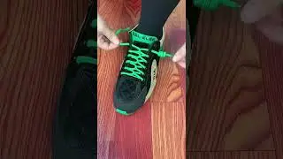 How to tie shoelaces, Creative ways to tie shoelaces, Shoes lace styles 