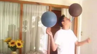 Amazing tricks: Girando el balon (Spinning a BALL)
