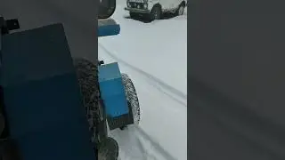 Гололёд. Посыпаем песок.
