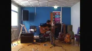 Tiago Bettencourt - Ao longe (voz e guitarra)