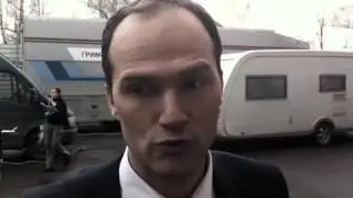 СТИХИ НА ПЛОЩАДКЕ (Егор Баринов)